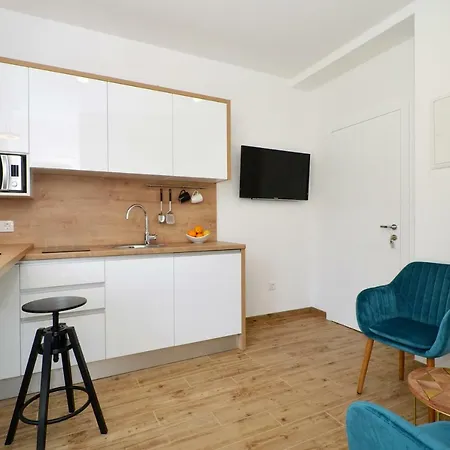 Fantas Apartment Split